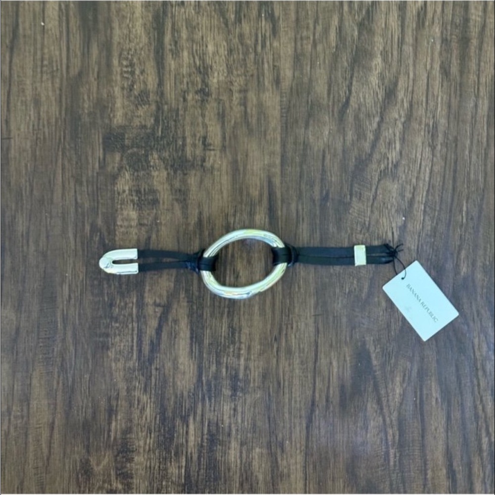 Banana Republic leather oval bracelet